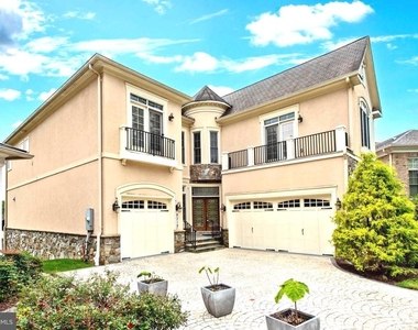 8319 Quarry Manor Terrace - Photo Thumbnail 1