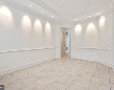 8319 Quarry Manor Terrace - Photo Thumbnail 6