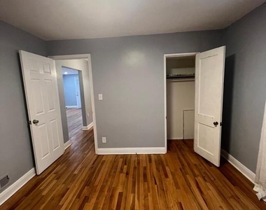 2518 Linwood Road - Photo Thumbnail 9