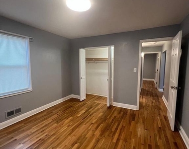 2518 Linwood Road - Photo Thumbnail 12