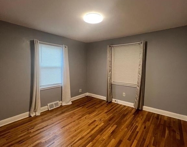 2518 Linwood Road - Photo Thumbnail 8