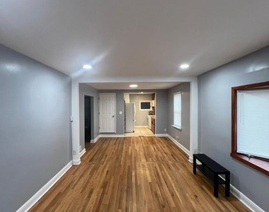 2518 Linwood Road - Photo Thumbnail 2