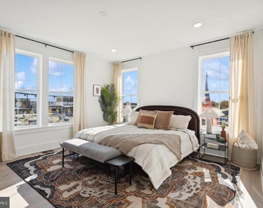 111 E Cromwell Street - Photo Thumbnail 22