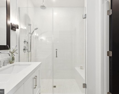 111 E Cromwell Street - Photo Thumbnail 27