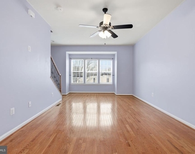 4505 Foster Avenue - Photo Thumbnail 8
