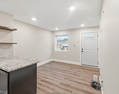 3828 10th Street - Photo Thumbnail 5