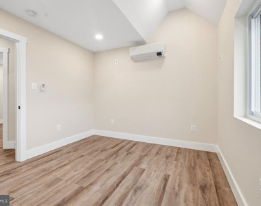3828 10th Street - Photo Thumbnail 13