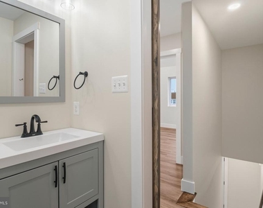 3828 10th Street - Photo Thumbnail 11