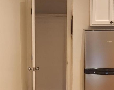 459 M Street Nw - Photo Thumbnail 7