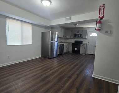 520 56th Street Ne - Photo Thumbnail 10