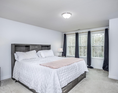 264 Wembley Drive - Photo Thumbnail 11