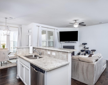 264 Wembley Drive - Photo Thumbnail 5