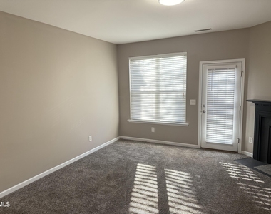 3102 Berkeley Springs Place - Photo Thumbnail 5