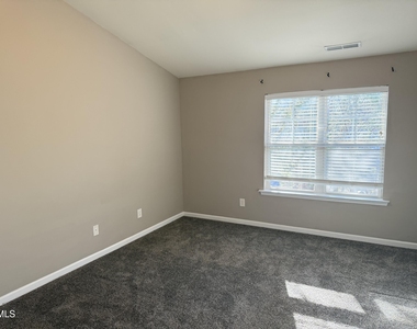 3102 Berkeley Springs Place - Photo Thumbnail 10