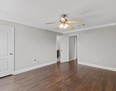 3417 Savage Springs Dr - Photo Thumbnail 19