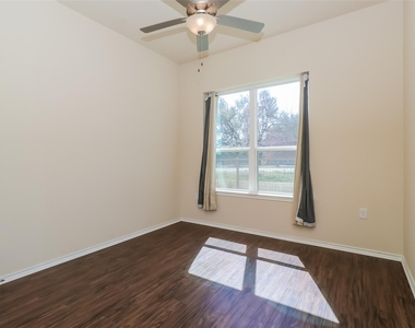 8601 W Gate Blvd - Photo Thumbnail 9