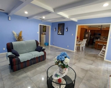 2303 Dover Rd - Photo Thumbnail 2