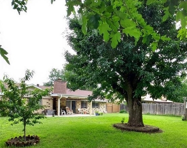 2303 Dover Rd - Photo Thumbnail 15