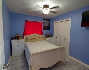 2303 Dover Rd - Photo Thumbnail 12