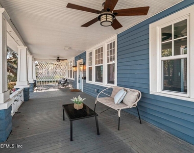 2843 Oak Street - Photo Thumbnail 12