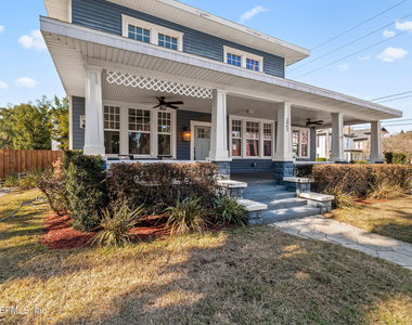 2843 Oak Street - Photo Thumbnail 4