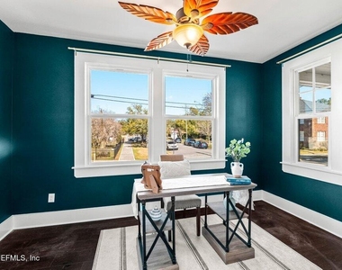 2843 Oak Street - Photo Thumbnail 37