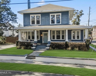 2843 Oak Street - Photo Thumbnail 3