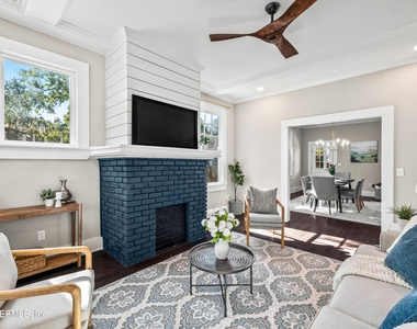 2843 Oak Street - Photo Thumbnail 17
