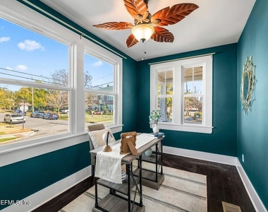 2843 Oak Street - Photo Thumbnail 38