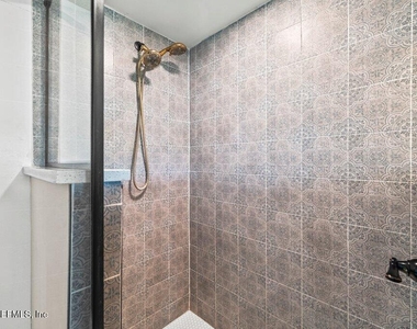 2843 Oak Street - Photo Thumbnail 53