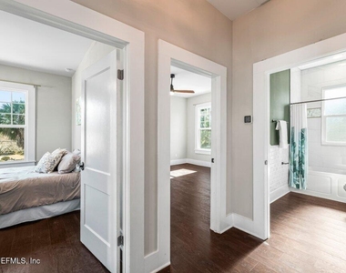 2843 Oak Street - Photo Thumbnail 57