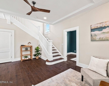 2843 Oak Street - Photo Thumbnail 36