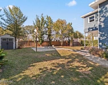 2843 Oak Street - Photo Thumbnail 72