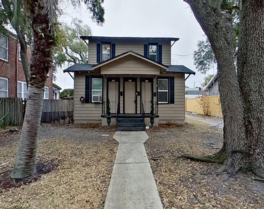 1513 Palm Avenue - Photo Thumbnail 1