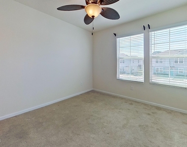 106 Red House Circle - Photo Thumbnail 8