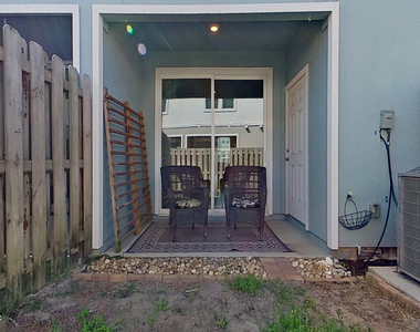 106 Red House Circle - Photo Thumbnail 15