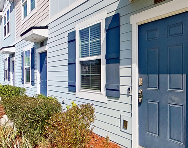 106 Red House Circle - Photo Thumbnail 4