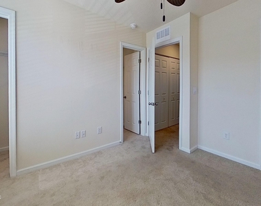 106 Red House Circle - Photo Thumbnail 9
