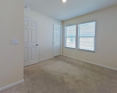 106 Red House Circle - Photo Thumbnail 12