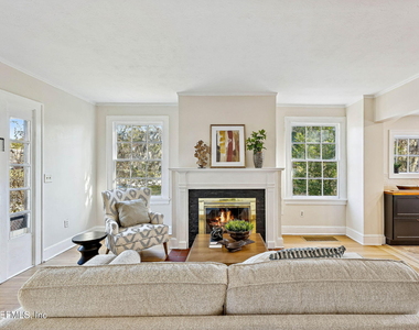 1150 Willow Branch Avenue - Photo Thumbnail 3
