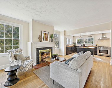 1150 Willow Branch Avenue - Photo Thumbnail 2