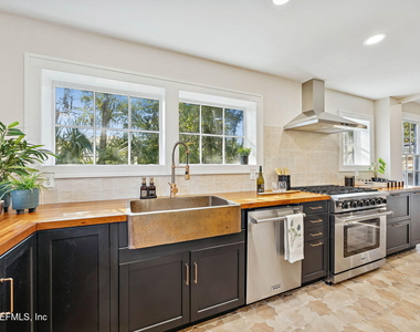 1150 Willow Branch Avenue - Photo Thumbnail 5