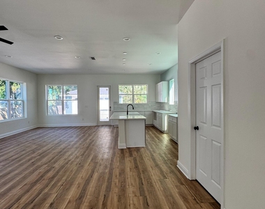 2841 Post Street - Photo Thumbnail 31