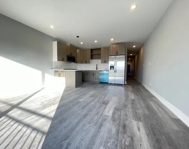 5420 W Belmont Street - Photo Thumbnail 3