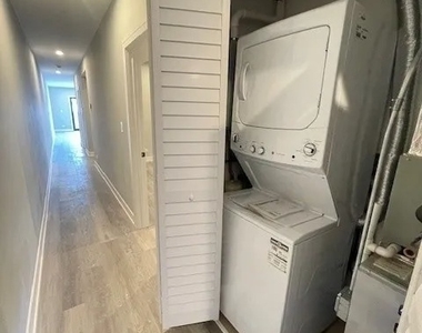 5420 W Belmont Street - Photo Thumbnail 4
