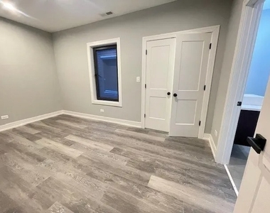 5420 W Belmont Street - Photo Thumbnail 7