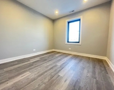 5420 W Belmont Street - Photo Thumbnail 5
