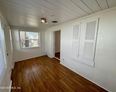 288 Boylston Avenue - Photo Thumbnail 30