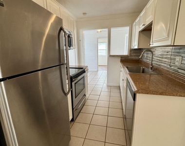 288 Boylston Avenue - Photo Thumbnail 15