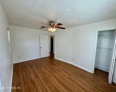 288 Boylston Avenue - Photo Thumbnail 23